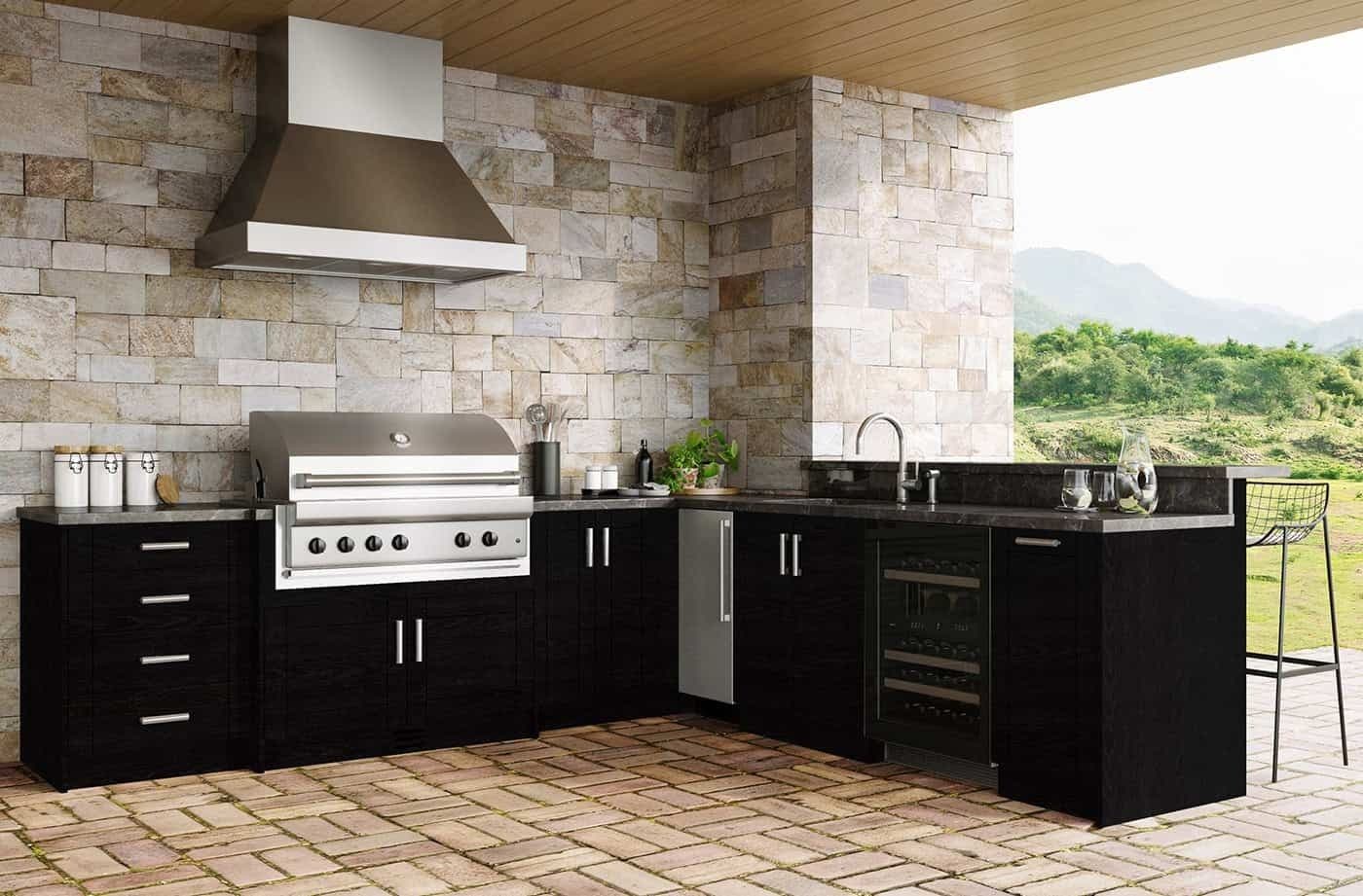 Custom Outdoor Kitchens